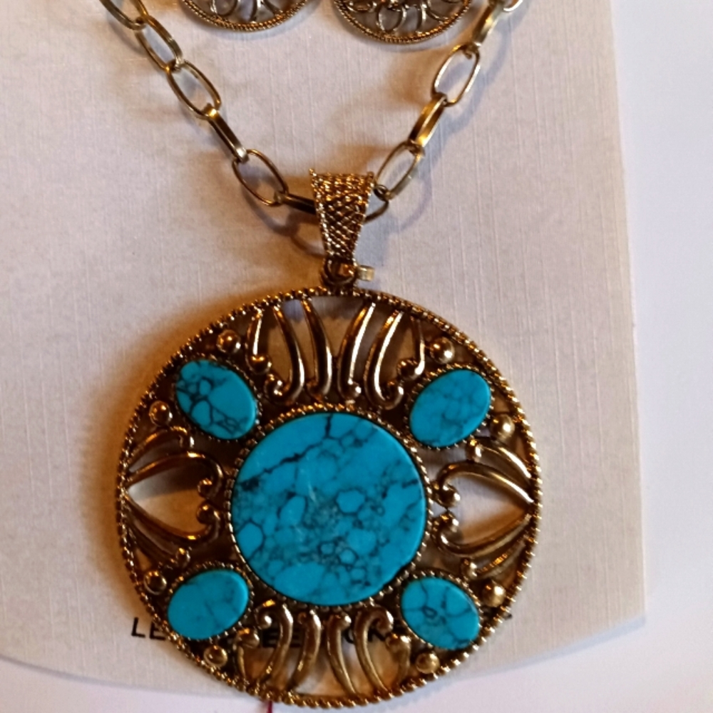 Vintage necklace set